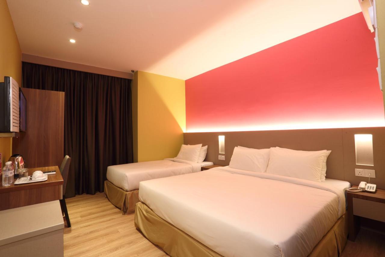 Capital O 9010 Yee Hotel Johor Bahru Zewnętrze zdjęcie