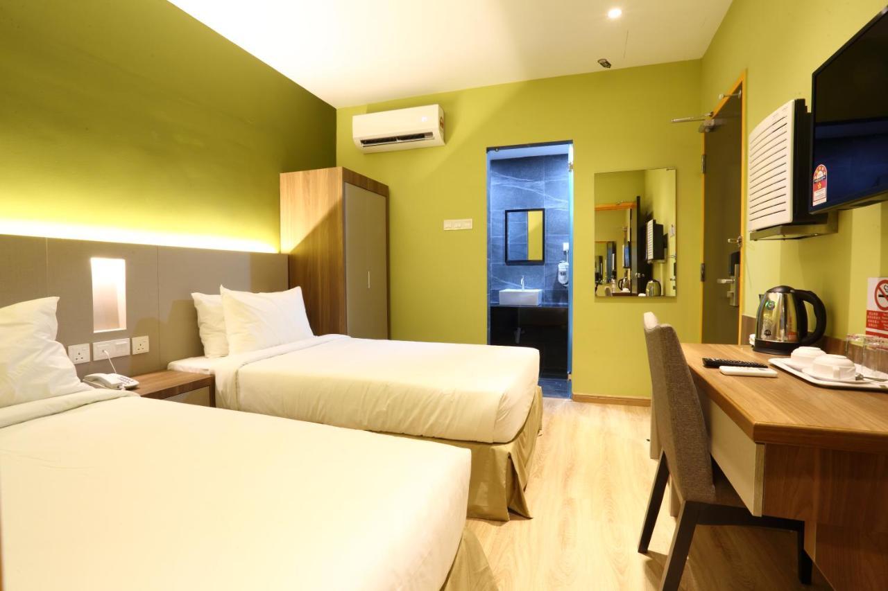 Capital O 9010 Yee Hotel Johor Bahru Zewnętrze zdjęcie